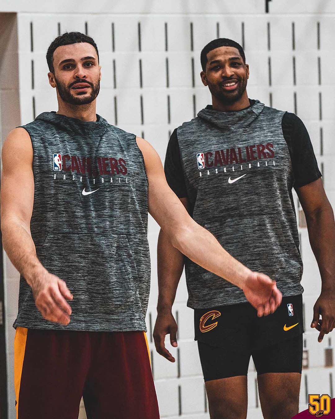 打出二人交 打出二人交